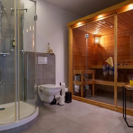 Immo-vision - Penthouse Privat Wellness Apartamento